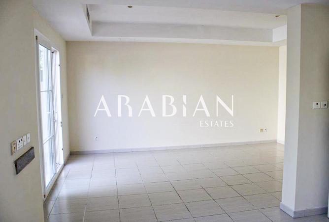 103252027 - Property Image 3