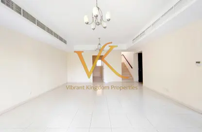 فيلا - 3 غرف نوم - 3 حمامات للايجار في الينابيع 2 - الينابيع - دبي