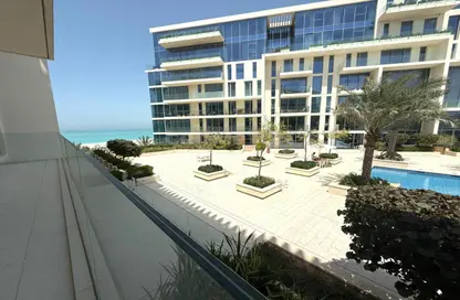 شقة - 2 غرف نوم - 3 حمامات للايجار في ممشى السعديات - منطقة السعديات الثقافية - جزيرة السعديات - أبوظبي