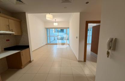 Apartment - 1 - 1 for rent in Mayfair Tower - Business Bay - Dubai Apartment - 1 - 1 for rent in Mayfair Tower - Business Bay - Dubai