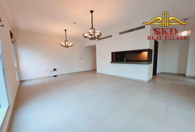 70670936 - Property Image 2