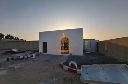 Factory - Studio - 1 Bathroom for rent in Al Sajaa S - Al Sajaa - Sharjah