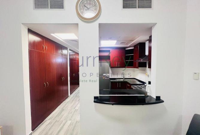 63651855 - Property Image 2