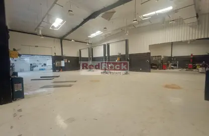 Warehouse - Studio - 4 Bathrooms for rent in Al Quoz Industrial Area 1 - Al Quoz Industrial Area - Al Quoz - Dubai