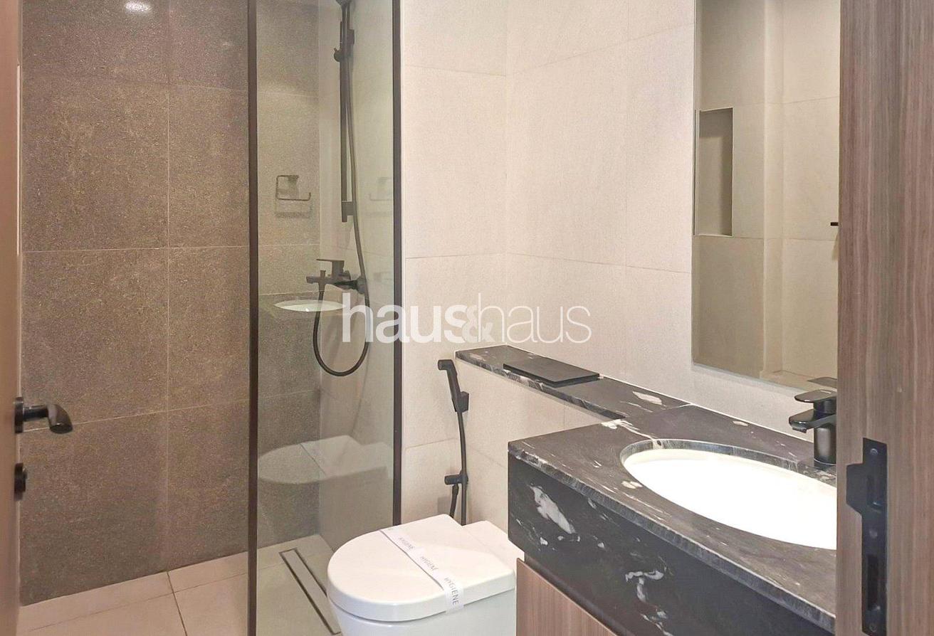 Single Row | Corner Unit | Close to lagoons photo 14