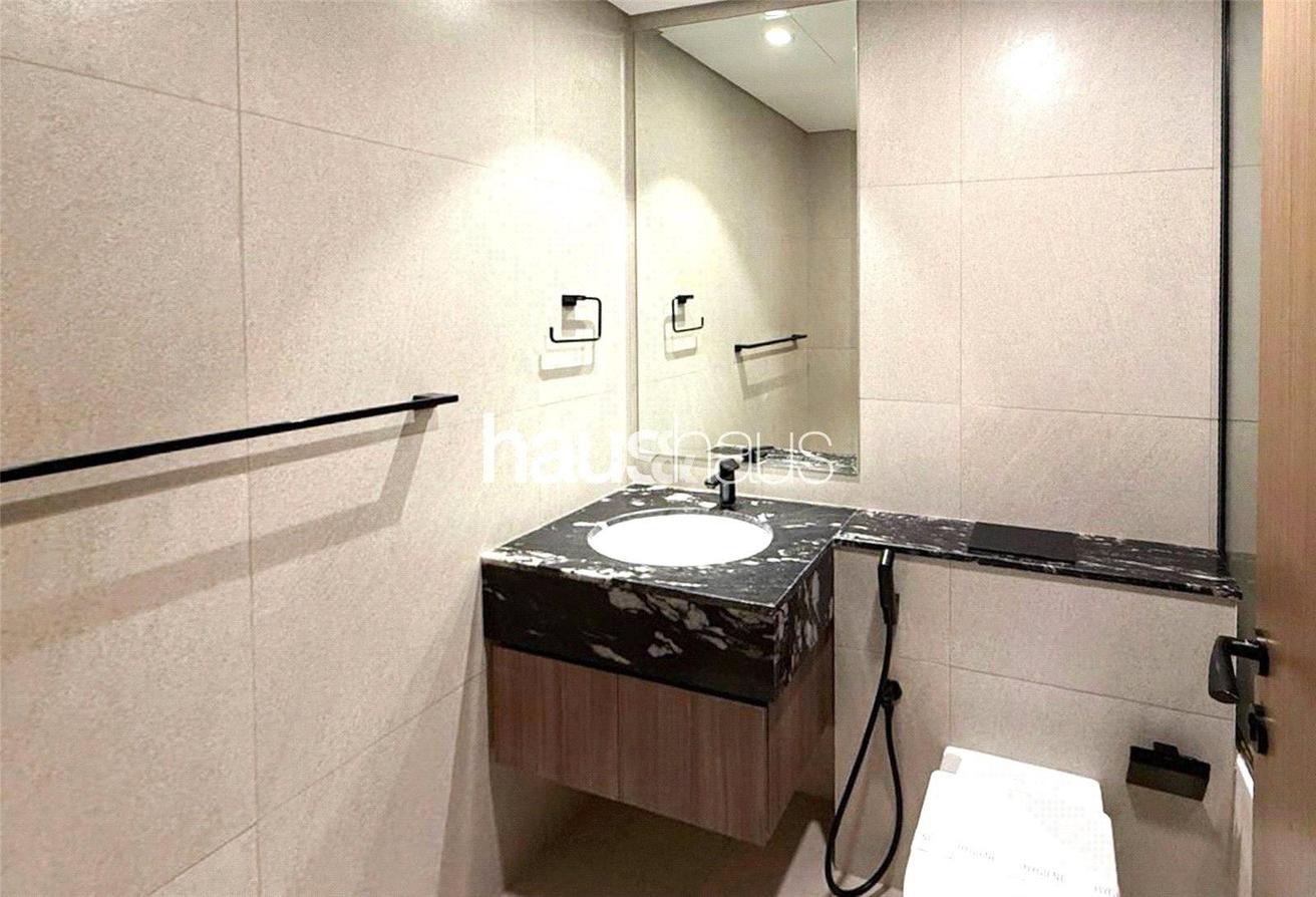 Single Row | Corner Unit | Close to lagoons photo 19