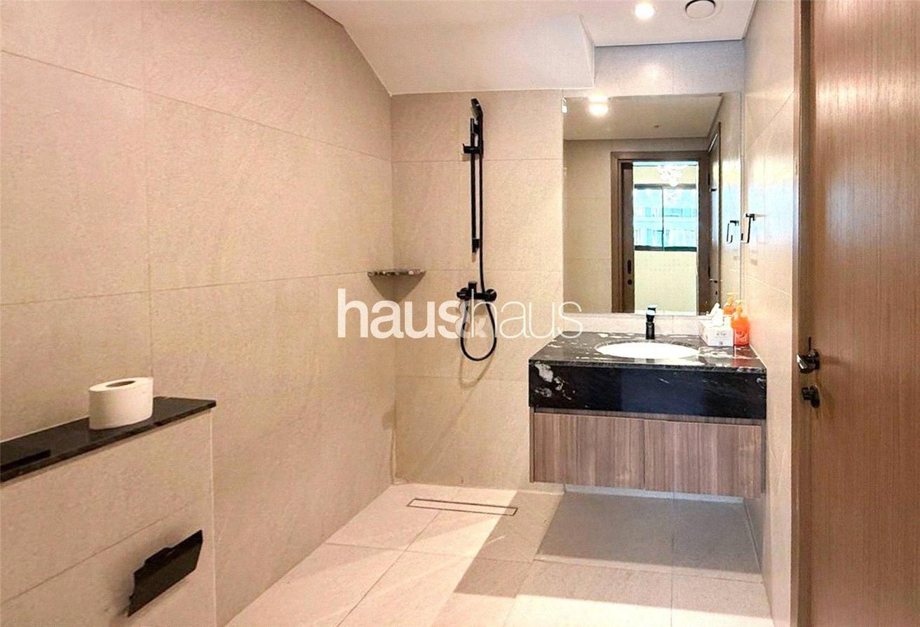 Single Row | Corner Unit | Close to lagoons photo 5