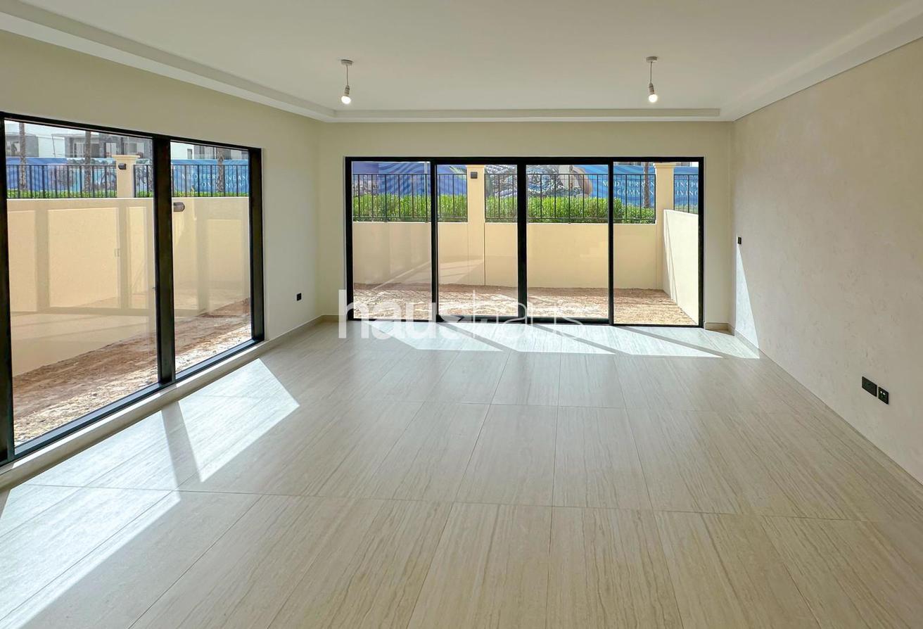 Single Row | Corner Unit | Close to lagoons photo 18