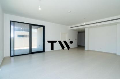 Villa - 4 - 4 for rent in Jebel Ali Village Townhouses - Jebel Ali Village - Jebel Ali - Dubai Villa - 4 - 4 for rent in Jebel Ali Village Townhouses - Jebel Ali Village - Jebel Ali - Dubai