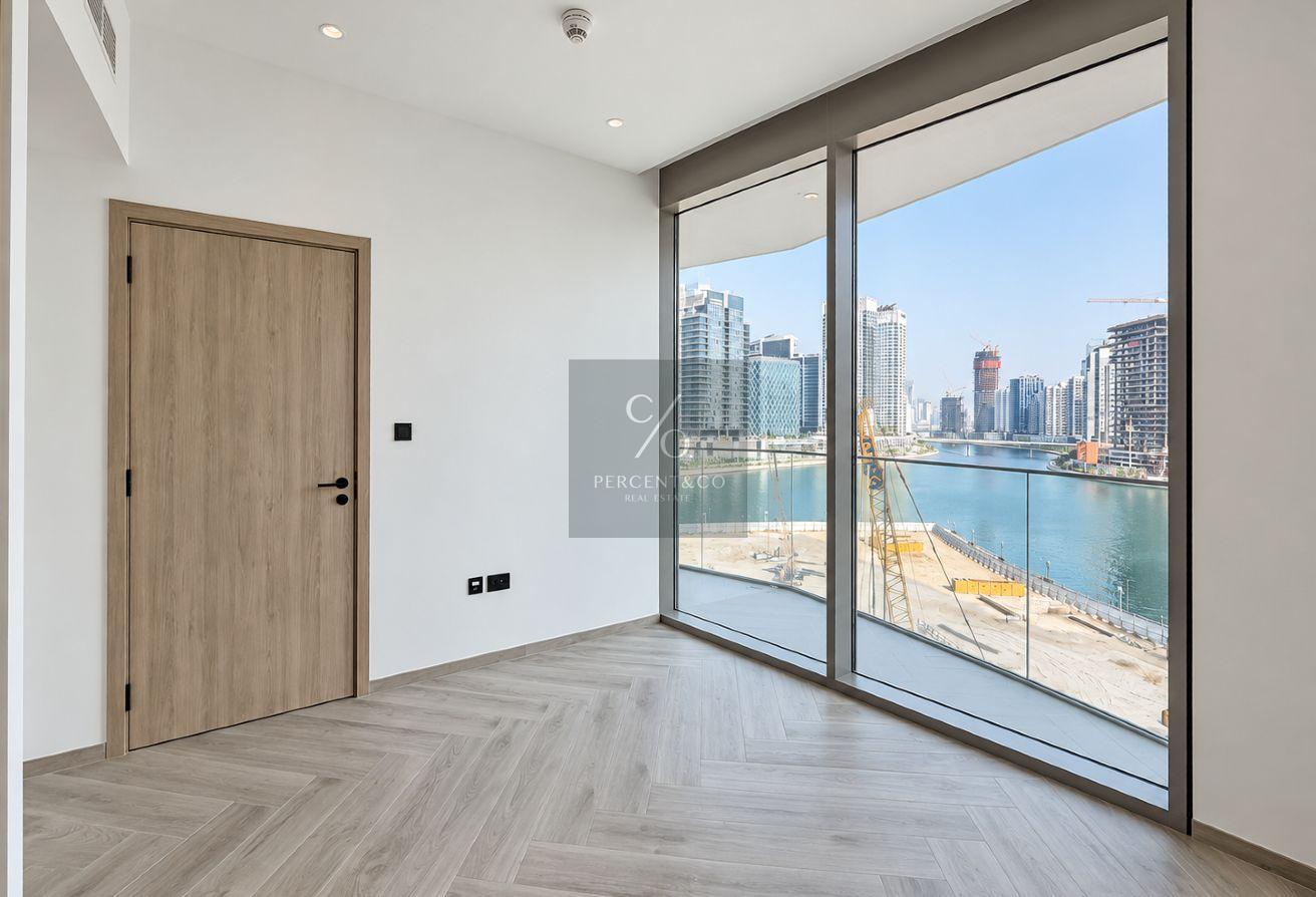 WATERFRONT | PREMIUM AMENITIES | BUSINESS BAY photo 8