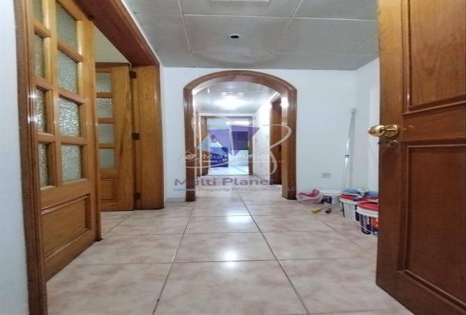 104689830 - Property Main Image