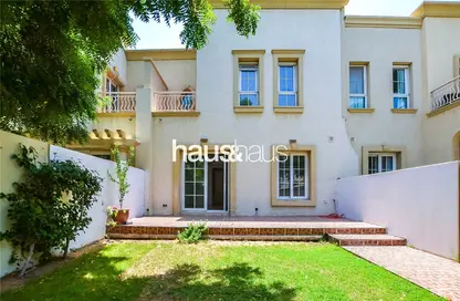 فيلا - 2 غرف نوم - 3 حمامات للايجار في الينابيع 3 - الينابيع - دبي