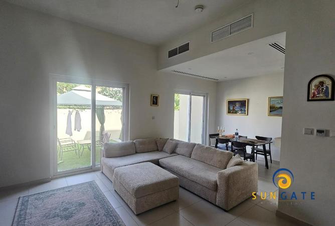 83217002 - Property Image 2