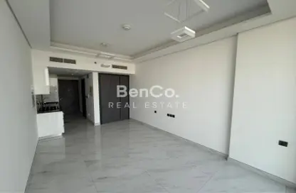 Apartment - 1 Bathroom for rent in Samana Golf Avenue - Dubai Studio City - Dubai