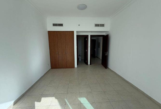 90061003 - Property Image 3