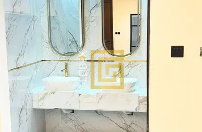 فيلا - 6 غرف نوم - 7 حمامات للبيع في الحليو 1 - الحليو - عجمان