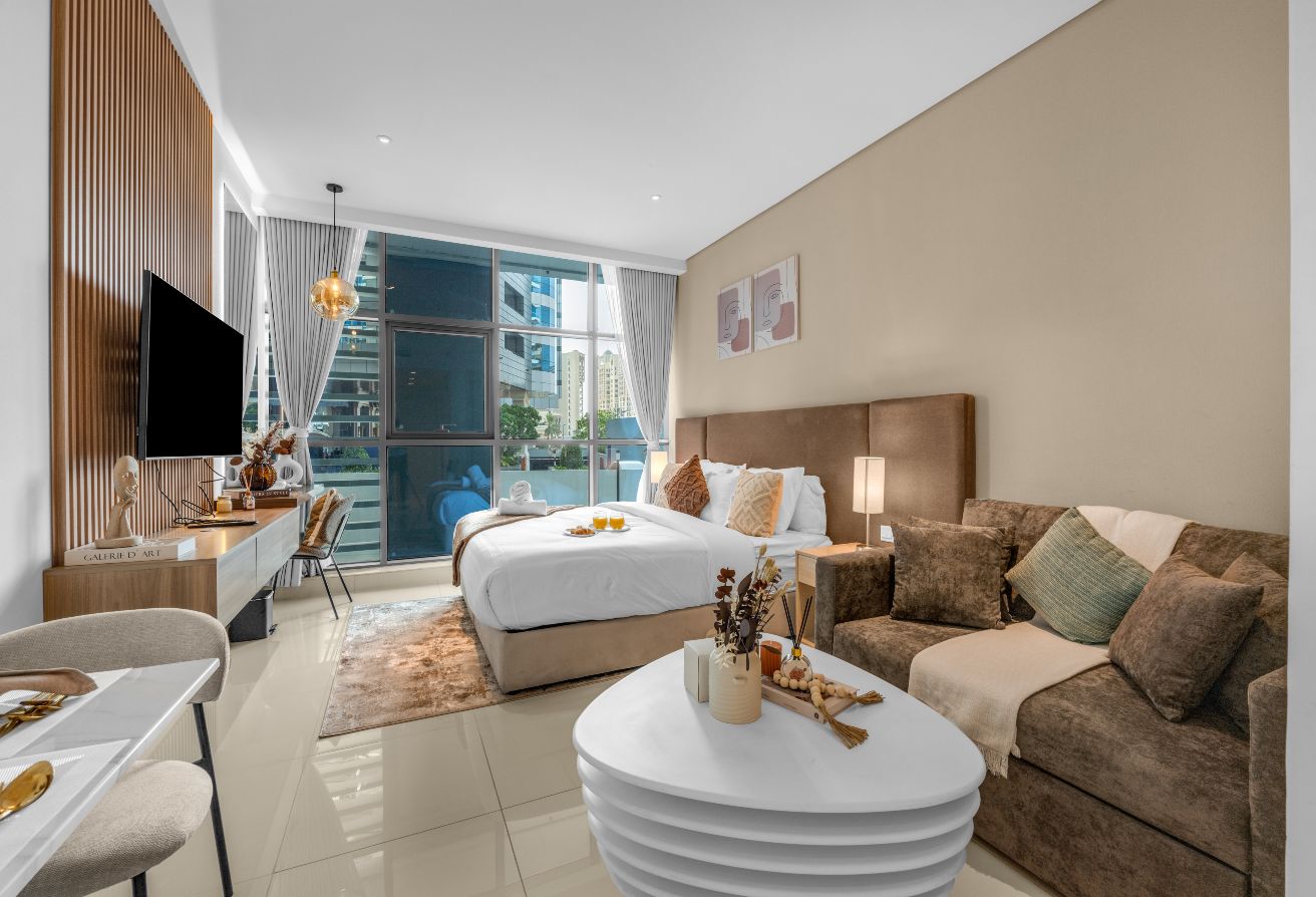 Close to beach | Hotel Living | Iconic Location