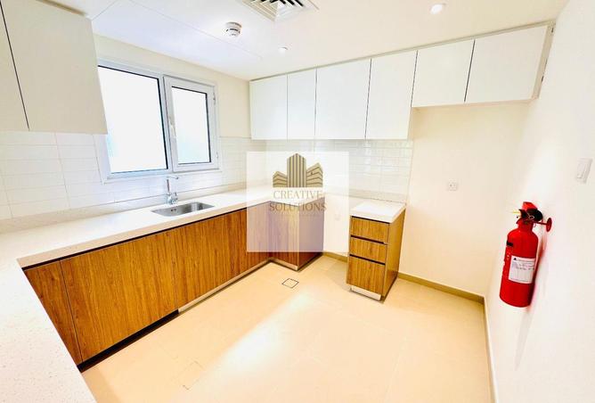 70282489 - Property Image 2