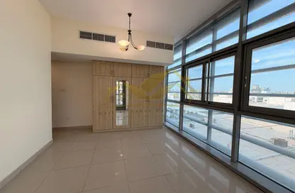Apartment - 3 Bedrooms - 3 Bathrooms for rent in Karama Park Area - Al Karama - Dubai