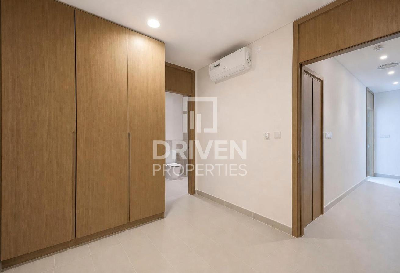 Elegant Living | Spacious Plot | Prime Location photo 11