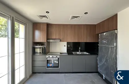 فيلا - 2 غرف نوم - 3 حمامات للايجار في الينابيع 11 - الينابيع - دبي