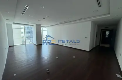 مكتب - استوديو للايجار في برج بارك لين - الخليج التجاري - دبي