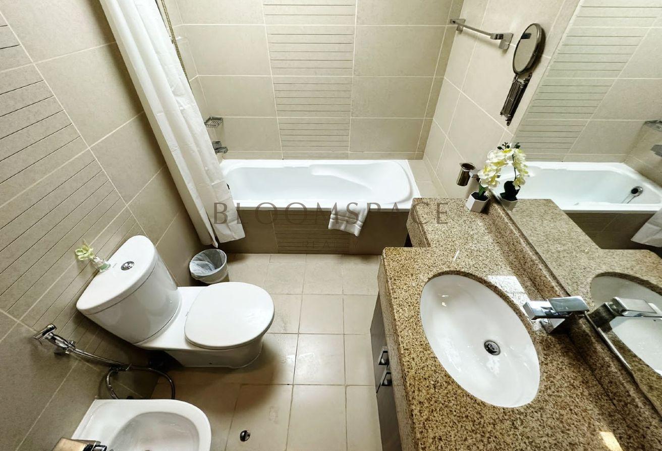 Furnished 1BR | Near DMCC Metro. photo 26