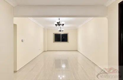 Apartment - 1 Bedroom - 2 Bathrooms for rent in Muwaileh 29 Building - Muwaileh - Sharjah