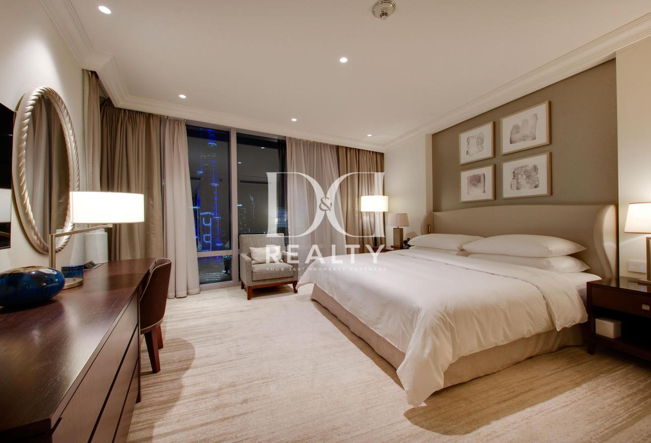3 Beds | Burj Khalifa View | Bills Included photo 3