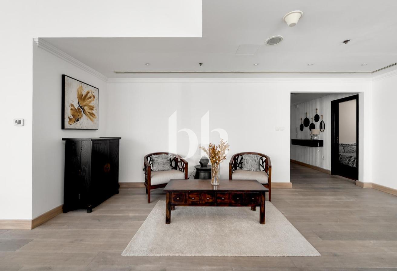 Upgraded | Fully Furnished | Full Marina View photo 5