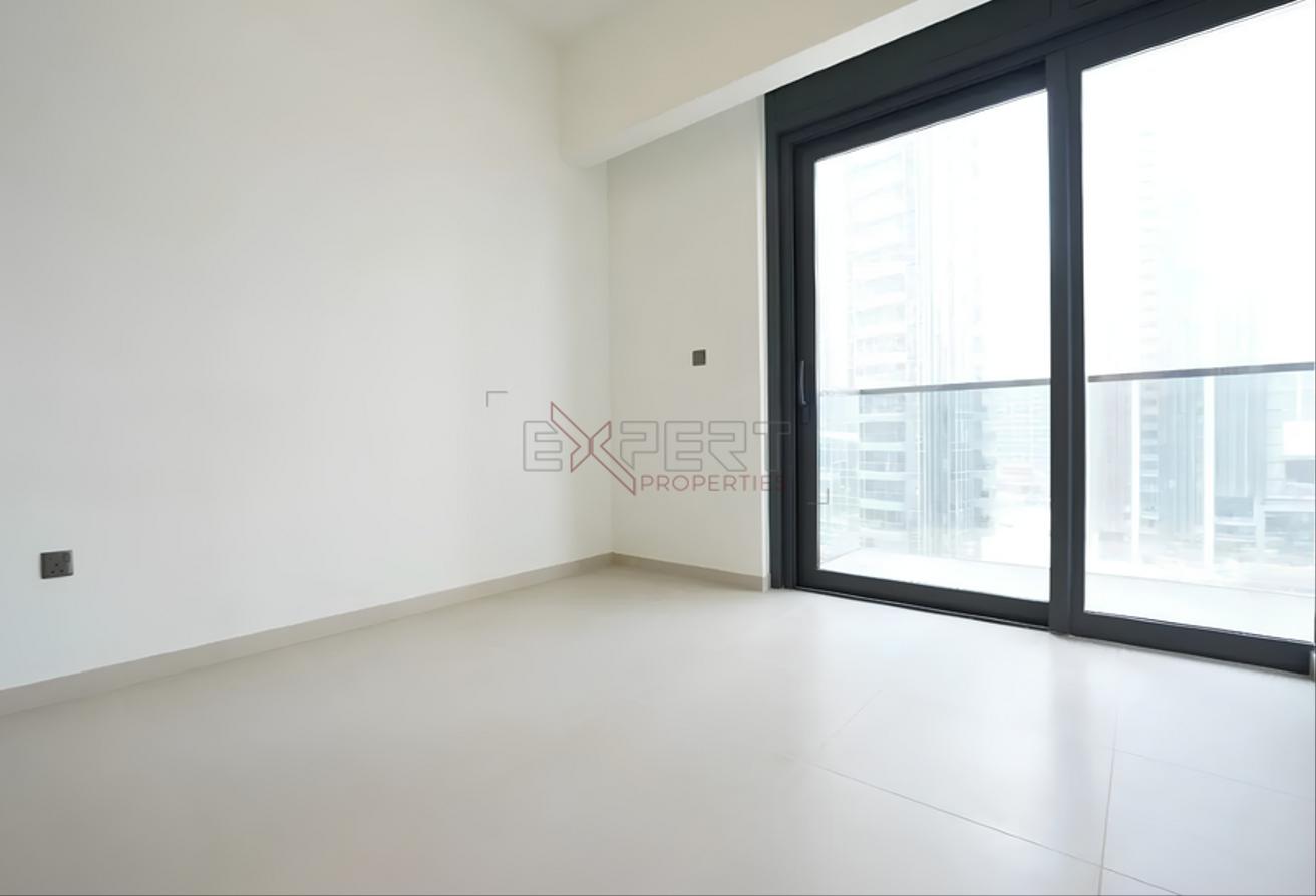 Holiday Apartment | Burj Views | High Floor Unit photo 12