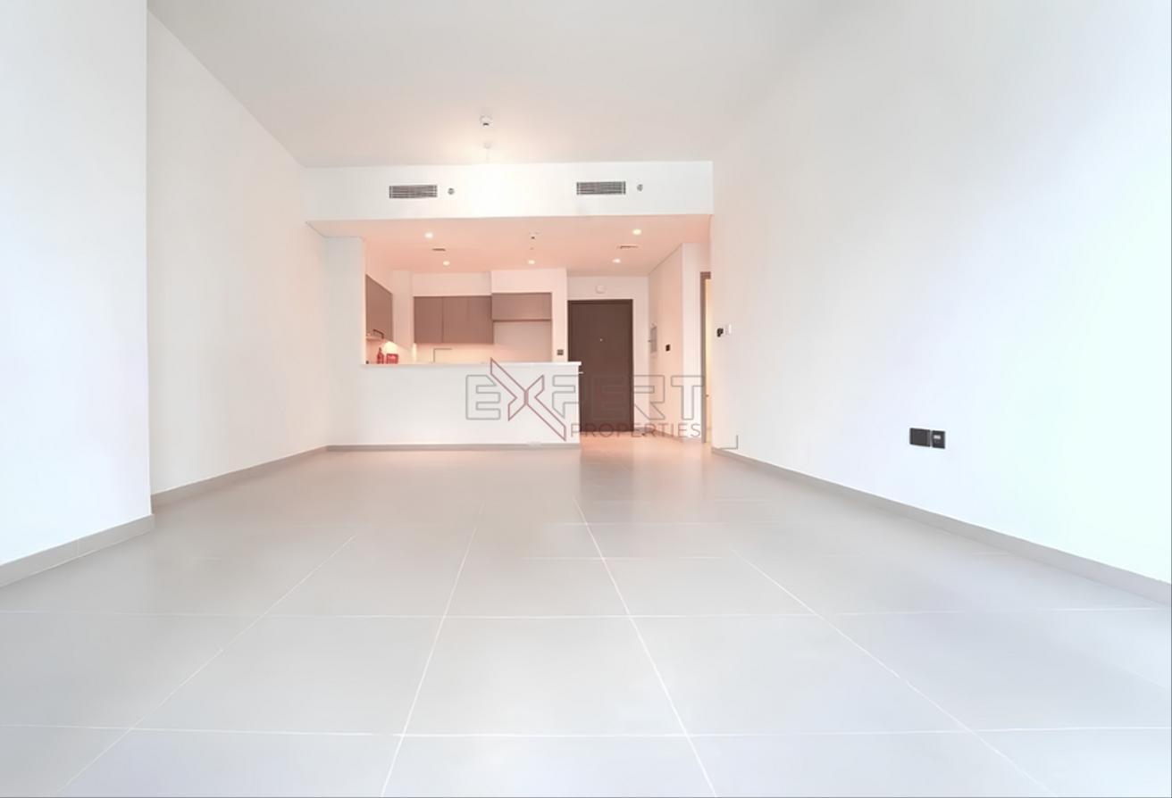 Holiday Apartment | Burj Views | High Floor Unit photo 2