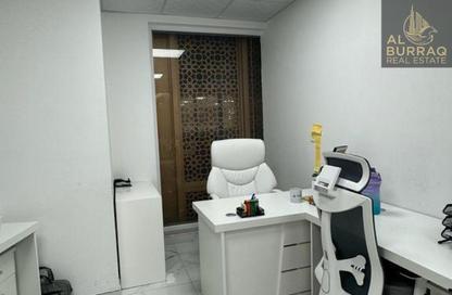 Office Space - Studio - 1 for rent in Latifa Tower - Sheikh Zayed Road - Dubai Office Space - Studio - 1 for rent in Latifa Tower - Sheikh Zayed Road - Dubai