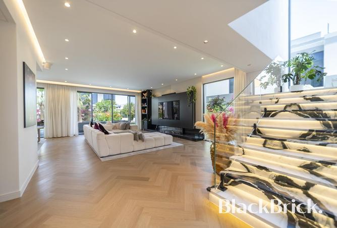 83669443 - Property Image 2