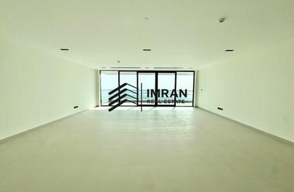 Apartment - 3 Bedrooms - 5 Bathrooms for rent in Sharjah Terraces - Al Khan Lagoon - Al Khan - Sharjah Apartment - 3 Bedrooms - 5 Bathrooms for rent in Sharjah Terraces - Al Khan Lagoon - Al Khan - Sharjah