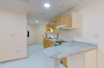 Apartment - 1 Bedroom - 2 Bathrooms for rent in Golden Sands 12 - Mankhool - Bur Dubai - Dubai
