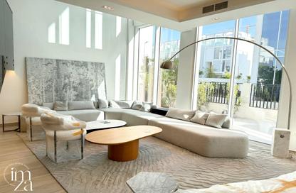 Villa - 4 Bedrooms - 5 Bathrooms for rent in Ixora - Al Barari - Dubai