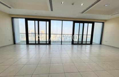 Apartment - 3 Bedrooms - 5 Bathrooms for rent in Al Mamzar - Al Mamzar - Sharjah - Sharjah