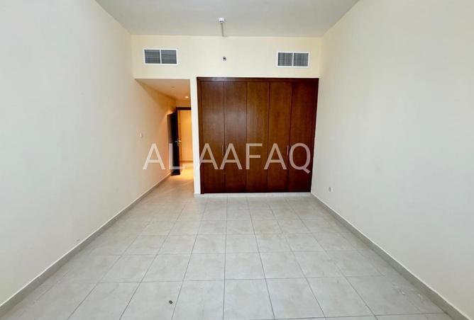 136111403 - Property Image 3