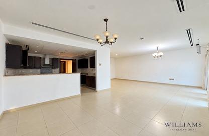 Townhouse - 3 - 4 for sale in District 6 - Jumeirah Village Triangle - Dubai Townhouse - 3 - 4 for sale in District 6 - Jumeirah Village Triangle - Dubai