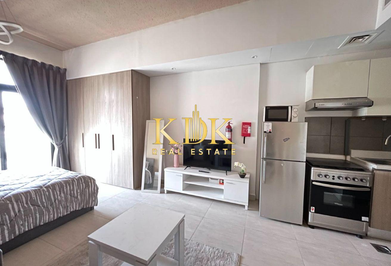 Spacious Studio | Unfurnished | Prime Location photo 9