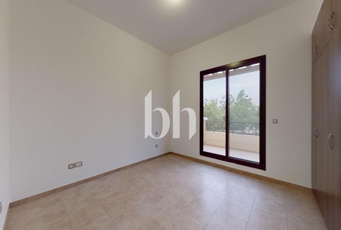 54399100 - Property Image 3