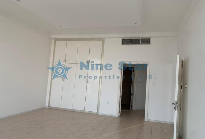135149302 - Property Image 2