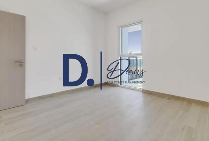 63644107 - Property Main Image