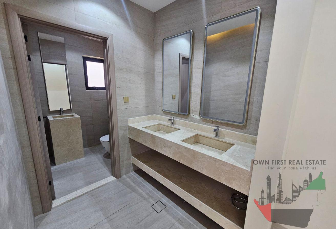 Ultra-Luxury 5-Bed Villa | Service Block photo 10