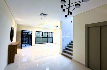 Villa - 4 - 5 for rent in Parkvale Residences - District 10 - Jumeirah Village Circle - Dubai Villa - 4 - 5 for rent in Parkvale Residences - District 10 - Jumeirah Village Circle - Dubai