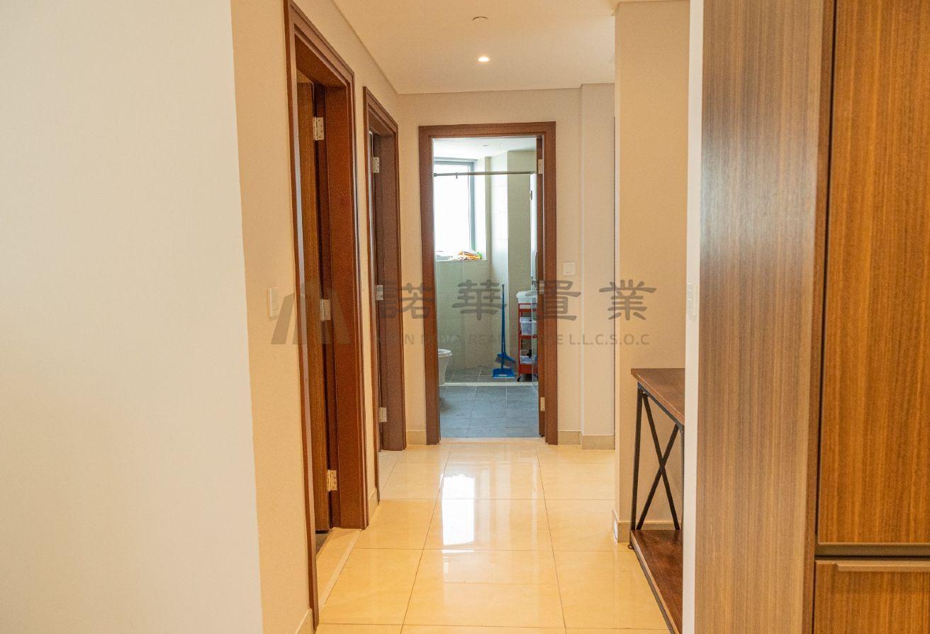 Ready To Move | Burj Khalifa View | Spacious photo 11