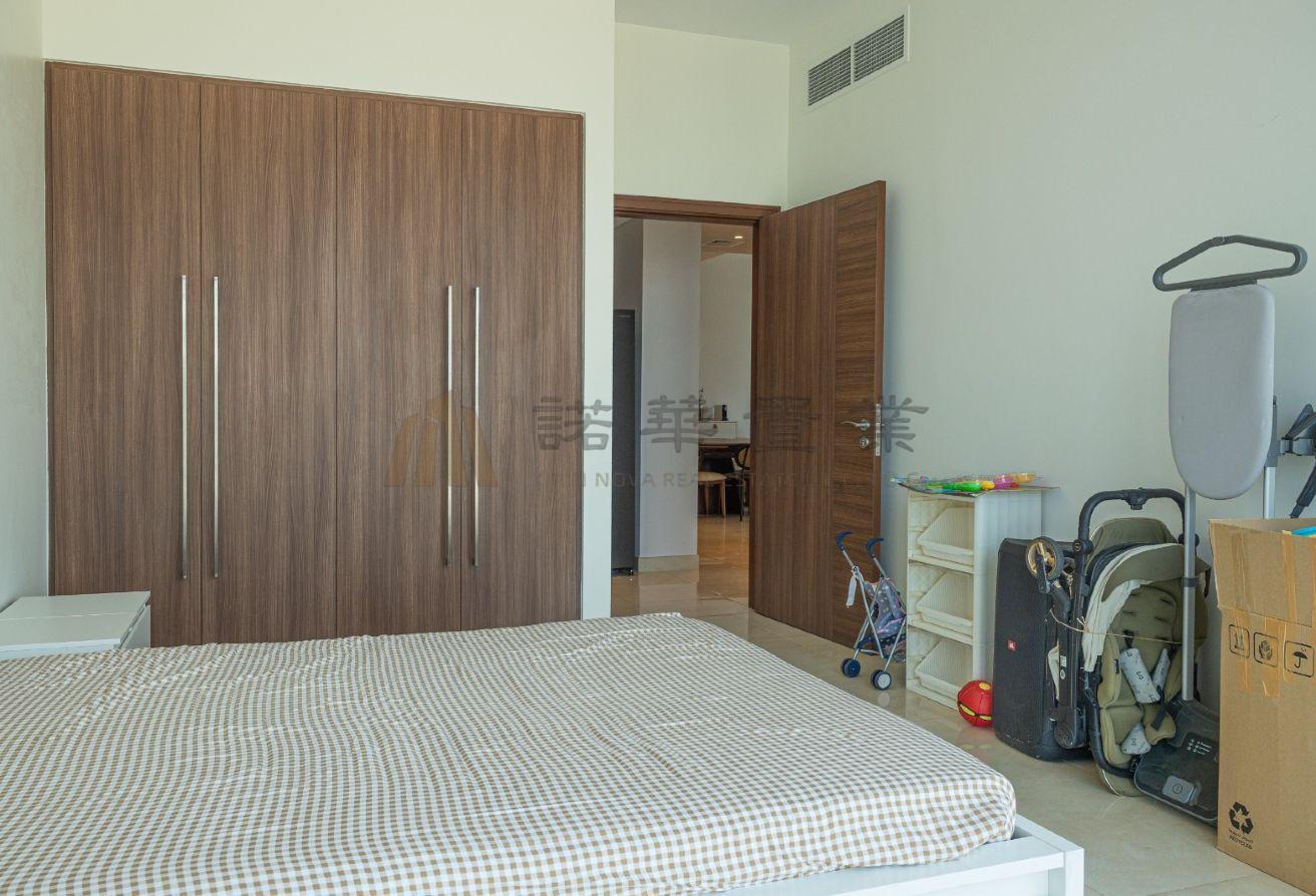 Ready To Move | Burj Khalifa View | Spacious photo 19