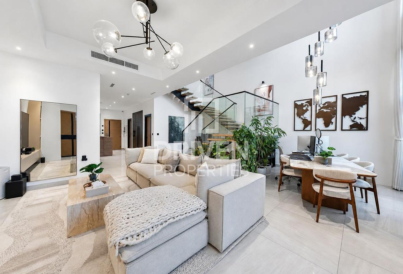 Luxurious TH | Turnkey Smart Home | Community View photo 6
