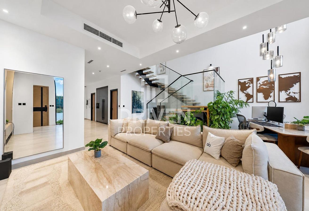 Luxurious TH | Turnkey Smart Home | Community View photo 4